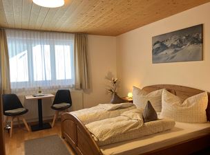 Double room, shower, toilet, 1 bed room